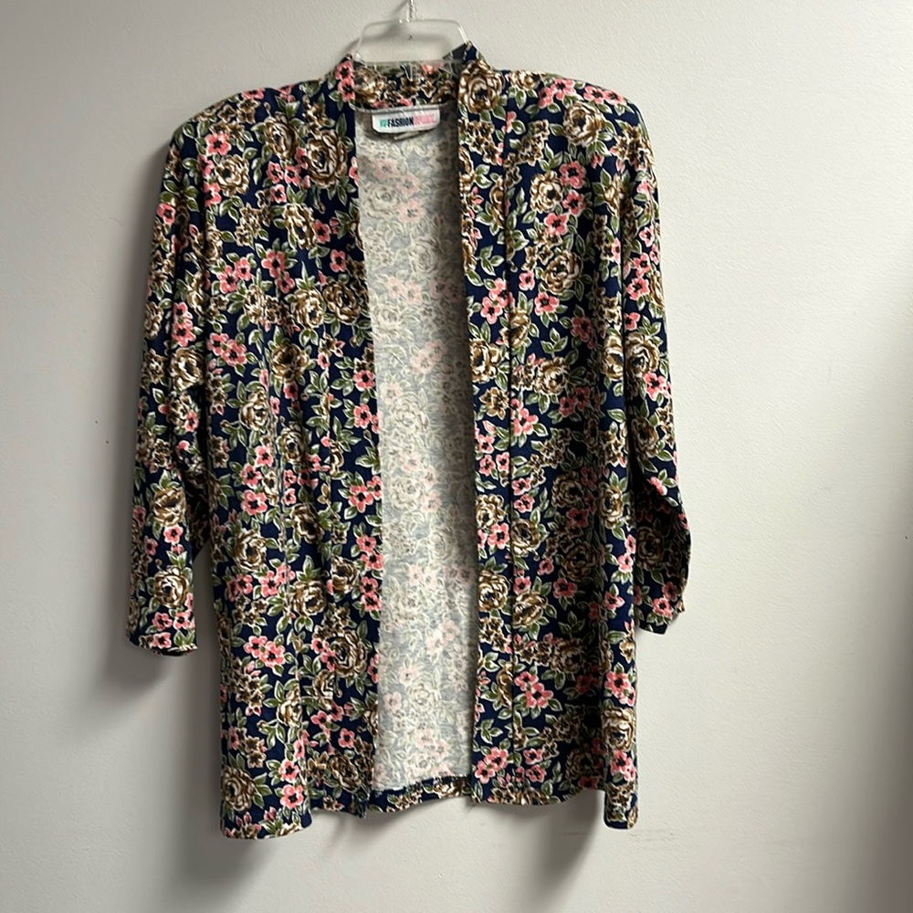 🛍️ Vintage 90’s Floral 3/4 sleeve w/shoulder pads Top Coat Fashion spirit Med